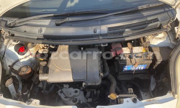Buy Used Toyota Vitz White Car in Maputo in Maputo Buy Used Toyota Vitz White Car in Maputo in Maputo