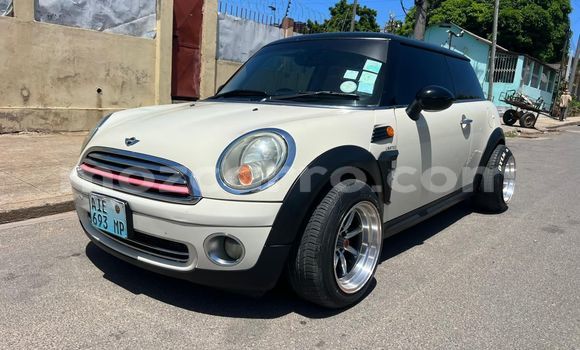 Comprar Usado Mini Cooper S clubman Branco Carro em Maputo em Maputo