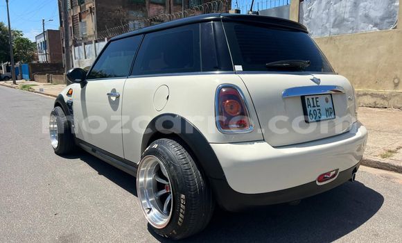 Tenga Tsaru Mini Cooper S clubman Chena Mota in Maputo in Maputo Tenga Tsaru Mini Cooper S clubman Chena Mota in Maputo in Maputo