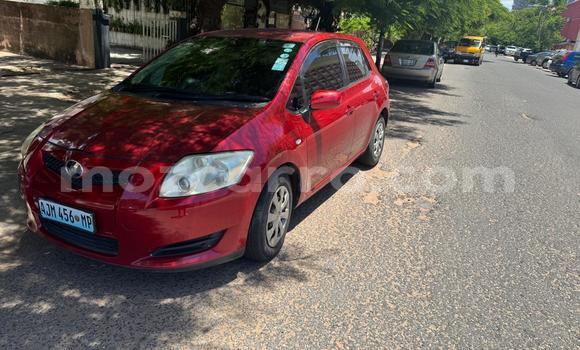 Comprar Usado Toyota Auris Vermelho Carro em Maputo em Maputo