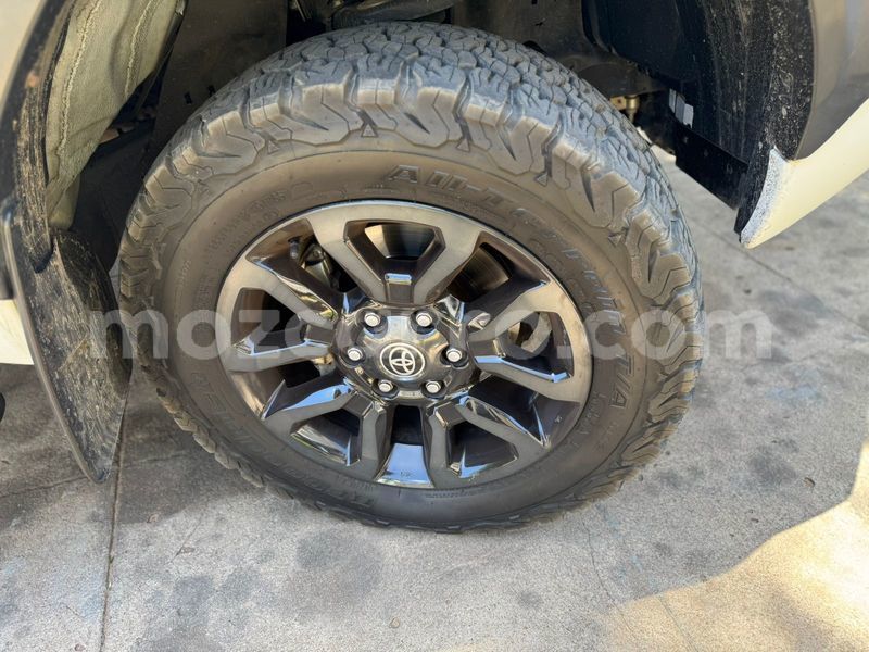 Big with watermark toyota hiluxe revo maputo maputo 35393