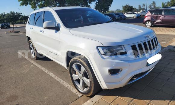 Comprar Usado Jeep Grand Cherokee Branco Carro em Maputo em Maputo Comprar Usado Jeep Grand Cherokee Branco Carro em Maputo em Maputo