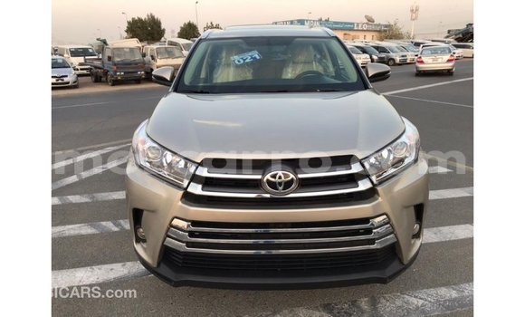 Comprar Importar Toyota Highlander De outros Carro em Import - Dubai em Cabo Delgado Comprar Importar Toyota Highlander De outros Carro em Import - Dubai em Cabo Delgado