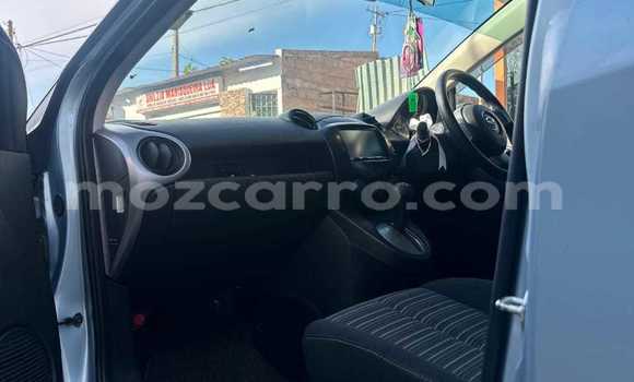 Comprar Usado Mazda Demio Azul Carro em Maputo em Maputo Comprar Usado Mazda Demio Azul Carro em Maputo em Maputo