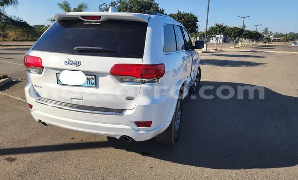 Tenga Tsaru Jeep Grand Cherokee Chena Mota in Maputo in Maputo Tenga Tsaru Jeep Grand Cherokee Chena Mota in Maputo in Maputo