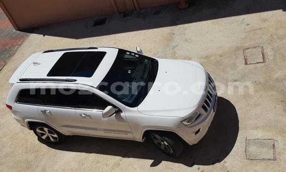 Tenga Tsaru Jeep Grand Cherokee Chena Mota in Maputo in Maputo Tenga Tsaru Jeep Grand Cherokee Chena Mota in Maputo in Maputo
