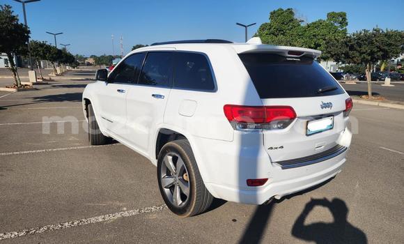 Tenga Tsaru Jeep Grand Cherokee Chena Mota in Maputo in Maputo Tenga Tsaru Jeep Grand Cherokee Chena Mota in Maputo in Maputo