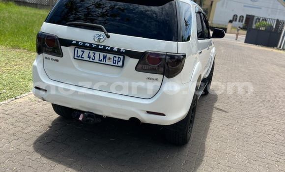 Comprar Usado Toyota Fortuner Branco Carro em Maputo em Maputo Comprar Usado Toyota Fortuner Branco Carro em Maputo em Maputo