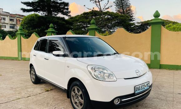 Tenga Tsaru Mazda Verisa Chena Mota in Maputo in Maputo Tenga Tsaru Mazda Verisa Chena Mota in Maputo in Maputo