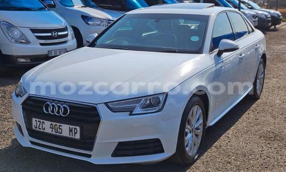 Comprar Usado Audi A4 Branco Carro em Maputo em Maputo