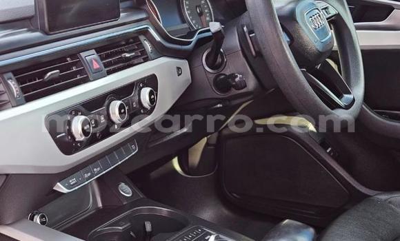Comprar Usado Audi A4 Branco Carro em Maputo em Maputo Comprar Usado Audi A4 Branco Carro em Maputo em Maputo