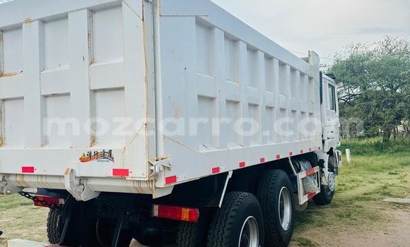 Nunua Mpya Toyota Dyna Nyeupe Lori ndani ya Maputo nchini Maputo Nunua Mpya Toyota Dyna Nyeupe Lori ndani ya Maputo nchini Maputo