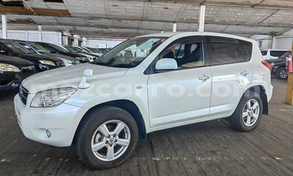 Tenga Itsva Toyota RAV4 Chena Mota in Maputo in Maputo Tenga Itsva Toyota RAV4 Chena Mota in Maputo in Maputo