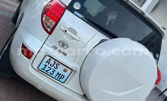 Tenga Itsva Toyota RAV4 Chena Mota in Maputo in Maputo Tenga Itsva Toyota RAV4 Chena Mota in Maputo in Maputo