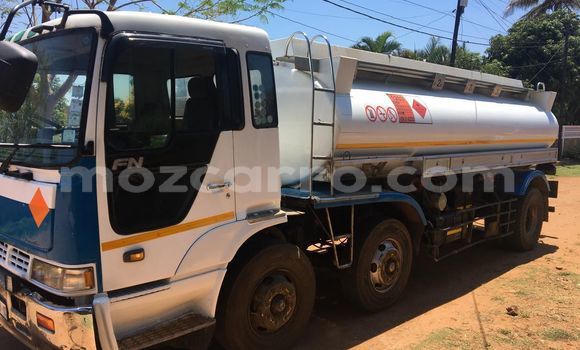 Comprar Usado Toyota 4Runner Branco Carro em Maputo em Maputo Comprar Usado Toyota 4Runner Branco Carro em Maputo em Maputo