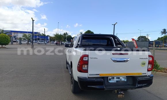Tenga Tsaru Toyota Hilux Chena Mota in Maputo in Maputo Tenga Tsaru Toyota Hilux Chena Mota in Maputo in Maputo