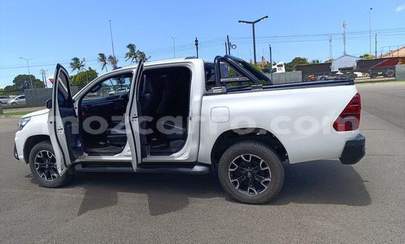 Tenga Tsaru Toyota Hilux Chena Mota in Maputo in Maputo Tenga Tsaru Toyota Hilux Chena Mota in Maputo in Maputo