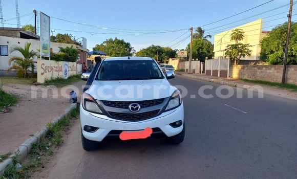 Nunua Ilio tumika Mazda BT-50 Nyeupe Gari ndani ya Maputo nchini Maputo Nunua Ilio tumika Mazda BT-50 Nyeupe Gari ndani ya Maputo nchini Maputo