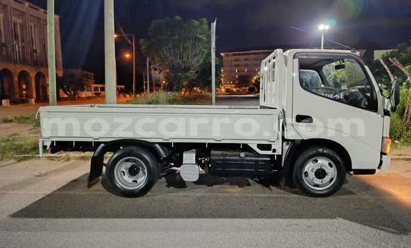Buy Used Toyota Dyna Beige Car in Maputo in Maputo Buy Used Toyota Dyna Beige Car in Maputo in Maputo