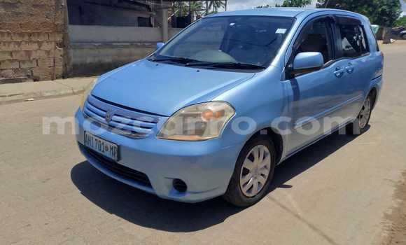 Comprar Usado Toyota Raum Azul Carro em Maputo em Maputo