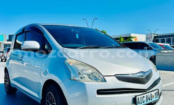 Comprar Usado Toyota Ractis Prata Carro em Maputo em Maputo Comprar Usado Toyota Ractis Prata Carro em Maputo em Maputo