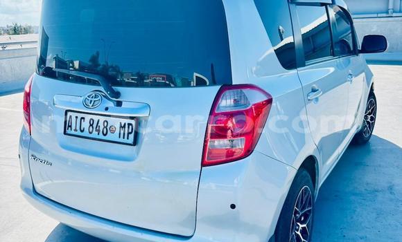 Comprar Usado Toyota Ractis Prata Carro em Maputo em Maputo Comprar Usado Toyota Ractis Prata Carro em Maputo em Maputo
