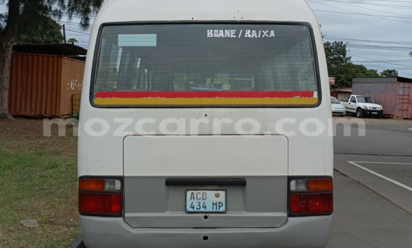 Tenga Tsaru Toyota Coaster Zvimwe Mota in Maputo in Maputo Tenga Tsaru Toyota Coaster Zvimwe Mota in Maputo in Maputo