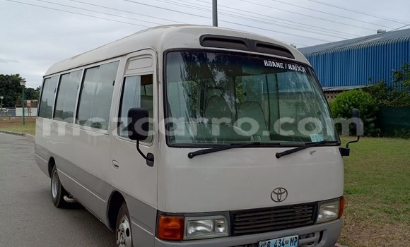 Tenga Tsaru Toyota Coaster Zvimwe Mota in Maputo in Maputo Tenga Tsaru Toyota Coaster Zvimwe Mota in Maputo in Maputo
