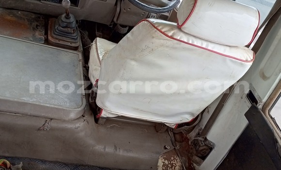 Tenga Tsaru Toyota Coaster Zvimwe Mota in Maputo in Maputo Tenga Tsaru Toyota Coaster Zvimwe Mota in Maputo in Maputo