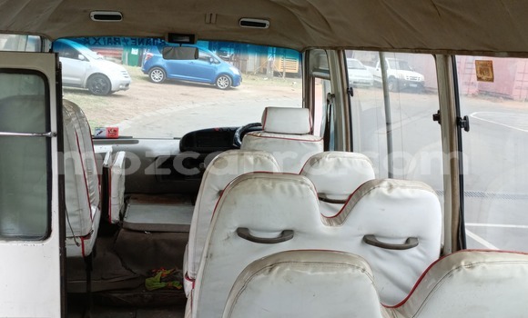 Tenga Tsaru Toyota Coaster Zvimwe Mota in Maputo in Maputo Tenga Tsaru Toyota Coaster Zvimwe Mota in Maputo in Maputo