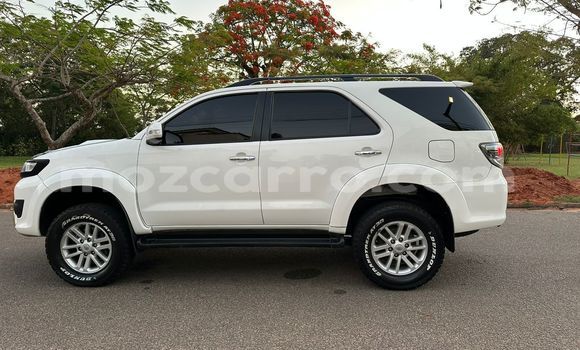Tenga Tsaru Toyota Fortuner Chena Mota in Maputo in Maputo Tenga Tsaru Toyota Fortuner Chena Mota in Maputo in Maputo