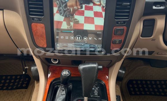 Nunua Ilio tumika Toyota Land Cruiser Nyeupe Gari ndani ya Maputo nchini Maputo Nunua Ilio tumika Toyota Land Cruiser Nyeupe Gari ndani ya Maputo nchini Maputo