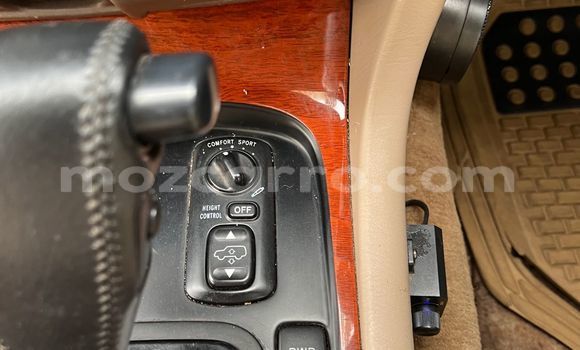 Nunua Ilio tumika Toyota Land Cruiser Nyeupe Gari ndani ya Maputo nchini Maputo Nunua Ilio tumika Toyota Land Cruiser Nyeupe Gari ndani ya Maputo nchini Maputo