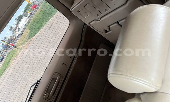 Nunua Ilio tumika Toyota Land Cruiser Nyeupe Gari ndani ya Maputo nchini Maputo Nunua Ilio tumika Toyota Land Cruiser Nyeupe Gari ndani ya Maputo nchini Maputo