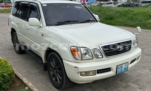 Nunua Ilio tumika Toyota Land Cruiser Nyeupe Gari ndani ya Maputo nchini Maputo Nunua Ilio tumika Toyota Land Cruiser Nyeupe Gari ndani ya Maputo nchini Maputo