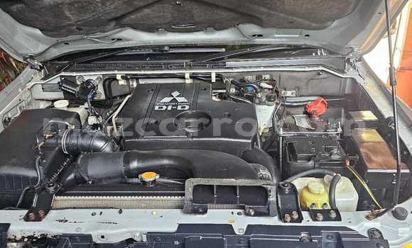 Comprar Usado Mitsubishi Pajero De outros Carro em Maputo em Maputo Comprar Usado Mitsubishi Pajero De outros Carro em Maputo em Maputo