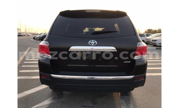 Tenga Imported Toyota Highlander Nhema Mota in Import - Dubai in Cabo Delgado Tenga Imported Toyota Highlander Nhema Mota in Import - Dubai in Cabo Delgado