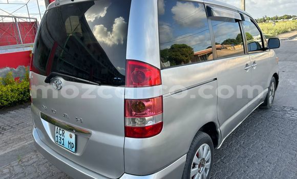 Nunua Ilio tumika Toyota Noah Beige Gari ndani ya Maputo nchini Maputo Nunua Ilio tumika Toyota Noah Beige Gari ndani ya Maputo nchini Maputo