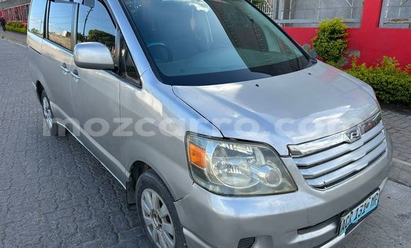 Nunua Ilio tumika Toyota Noah Beige Gari ndani ya Maputo nchini Maputo Nunua Ilio tumika Toyota Noah Beige Gari ndani ya Maputo nchini Maputo