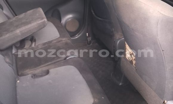 Comprar Usado Toyota Ractis Branco Carro em Maputo em Maputo Comprar Usado Toyota Ractis Branco Carro em Maputo em Maputo