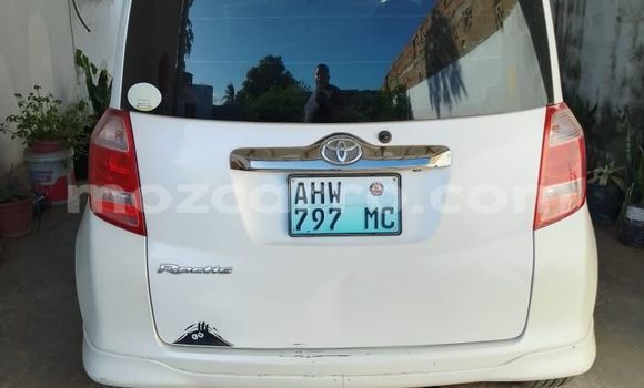 Comprar Usado Toyota Ractis Branco Carro em Maputo em Maputo Comprar Usado Toyota Ractis Branco Carro em Maputo em Maputo