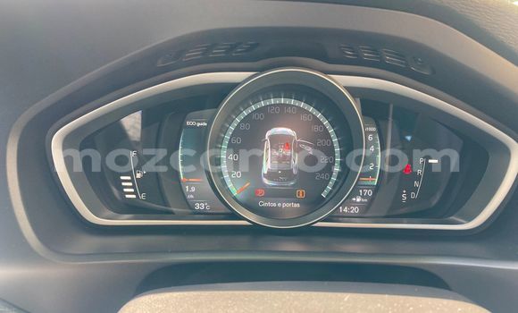 Comprar Usado Volvo V40 Prata Carro em Maputo em Maputo Comprar Usado Volvo V40 Prata Carro em Maputo em Maputo