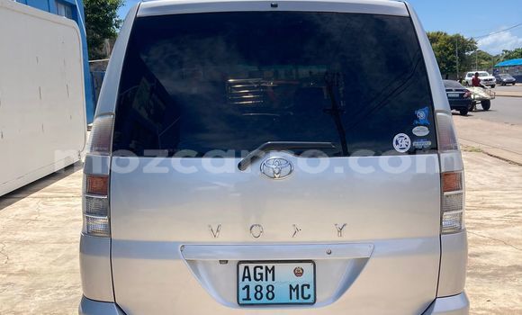 Nunua Ilio tumika Toyota Voxy Fedha Gari ndani ya Maputo nchini Maputo Nunua Ilio tumika Toyota Voxy Fedha Gari ndani ya Maputo nchini Maputo
