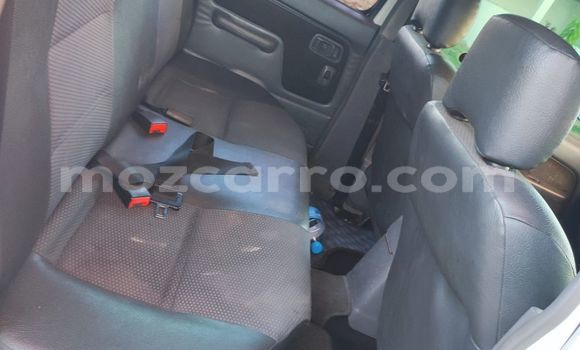 Buy Used Nissan Hardbody White Car in Maputo in Maputo Buy Used Nissan Hardbody White Car in Maputo in Maputo