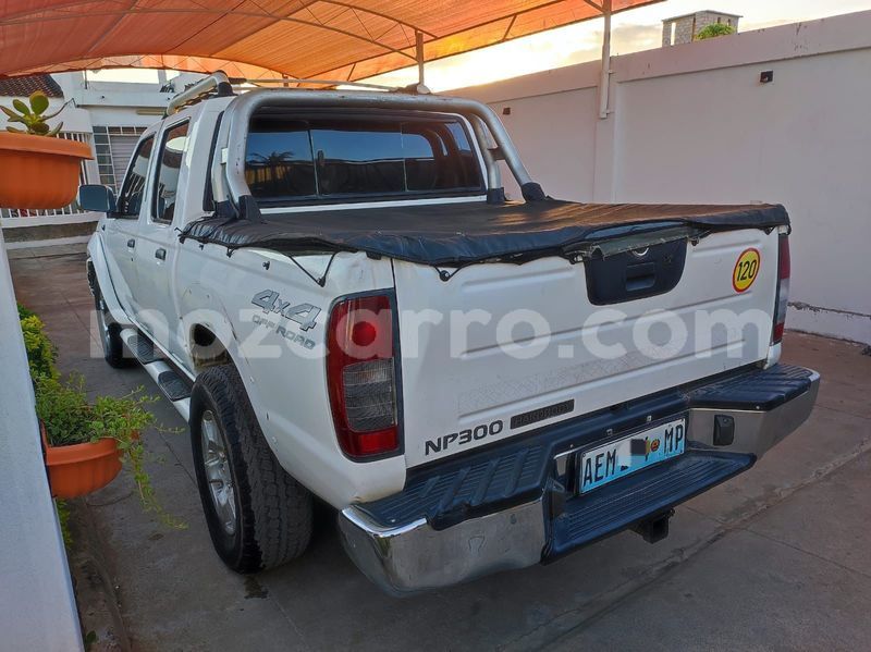 Big with watermark nissan hardbody maputo maputo 35490