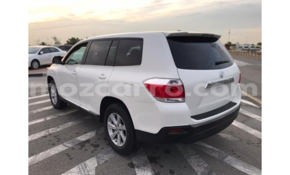 Comprar Importar Toyota Highlander Branco Carro em Import - Dubai em Cabo Delgado Comprar Importar Toyota Highlander Branco Carro em Import - Dubai em Cabo Delgado