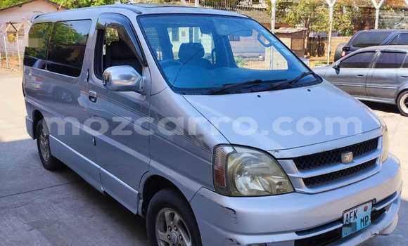Nunua Ilio tumika Toyota Hiace Fedha Gari ndani ya Maputo nchini Maputo Nunua Ilio tumika Toyota Hiace Fedha Gari ndani ya Maputo nchini Maputo