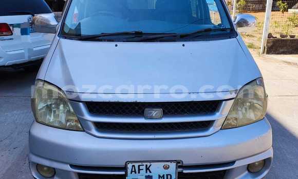 Nunua Ilio tumika Toyota Hiace Fedha Gari ndani ya Maputo nchini Maputo Nunua Ilio tumika Toyota Hiace Fedha Gari ndani ya Maputo nchini Maputo