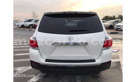 Comprar Importar Toyota Highlander Branco Carro em Import - Dubai em Cabo Delgado Comprar Importar Toyota Highlander Branco Carro em Import - Dubai em Cabo Delgado