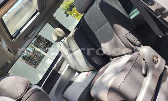 Nunua Ilio tumika Toyota Hiace Fedha Gari ndani ya Maputo nchini Maputo Nunua Ilio tumika Toyota Hiace Fedha Gari ndani ya Maputo nchini Maputo